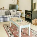 Riverside Retreat * La Barde