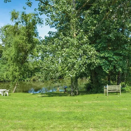 Riverside Retreat Nyaraló