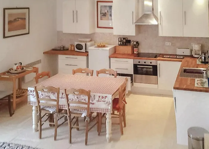 Riverside Retreat La Barde